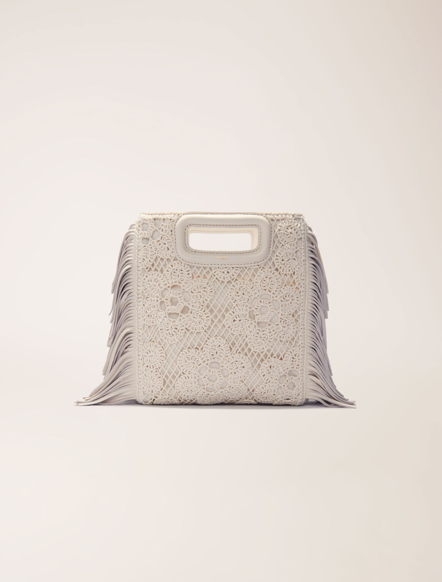 Bolso M de ganchillo