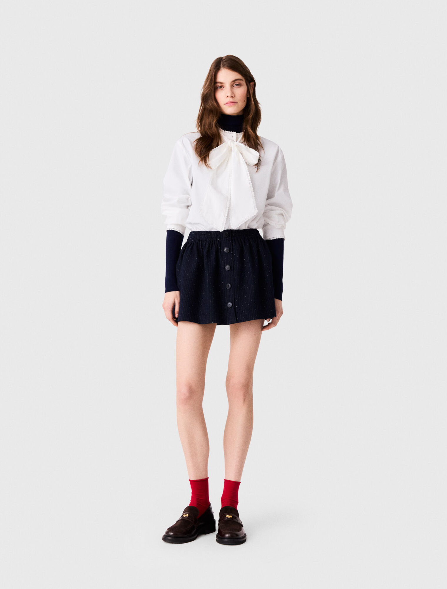 Falda corta sastre con strass