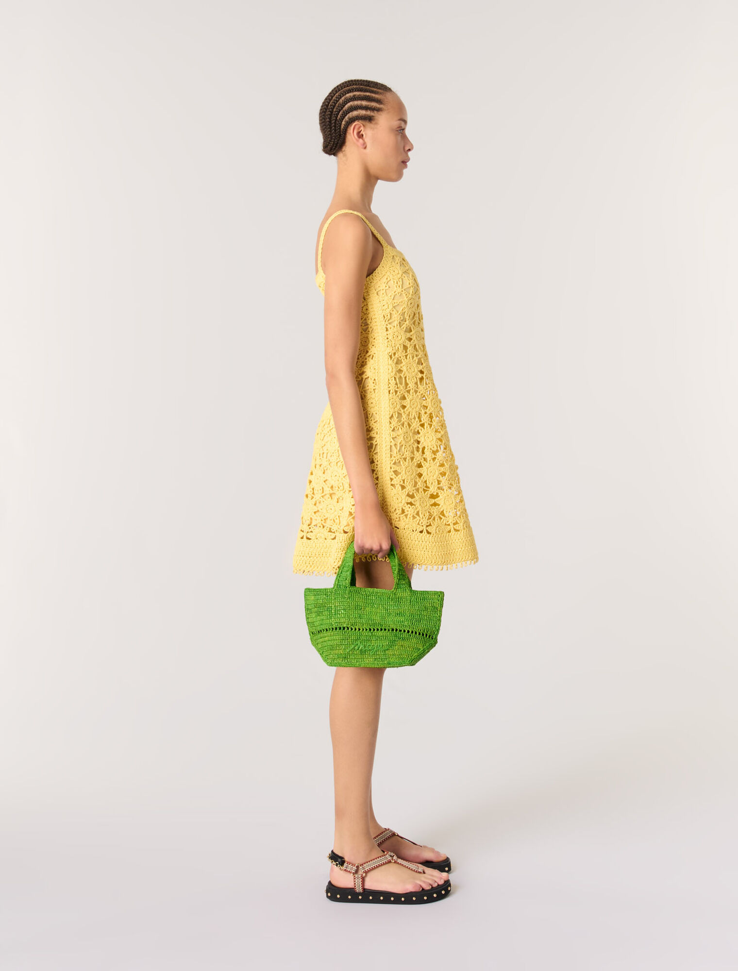 Vestido corto de tirantes de croché