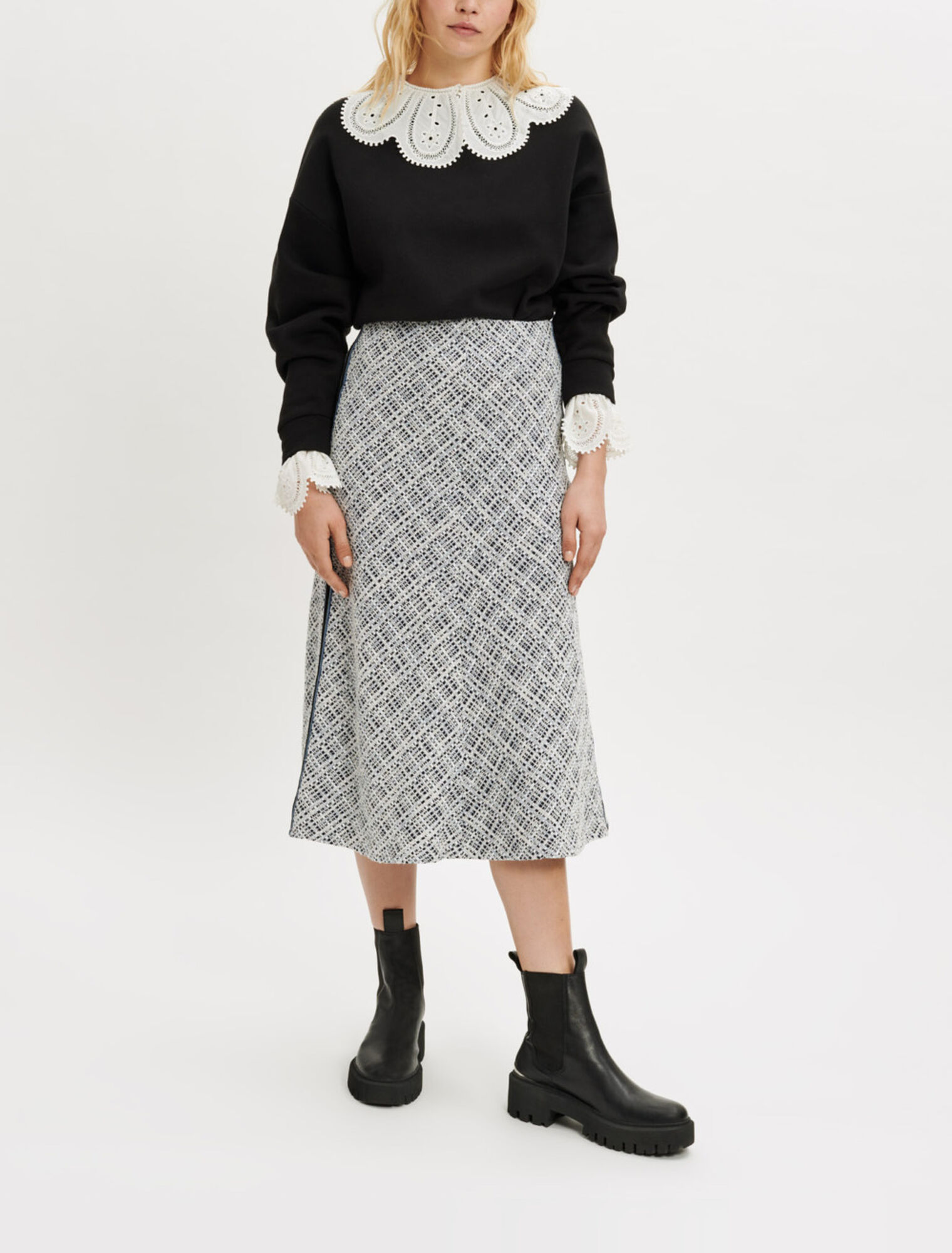 Falda midi de tweed
