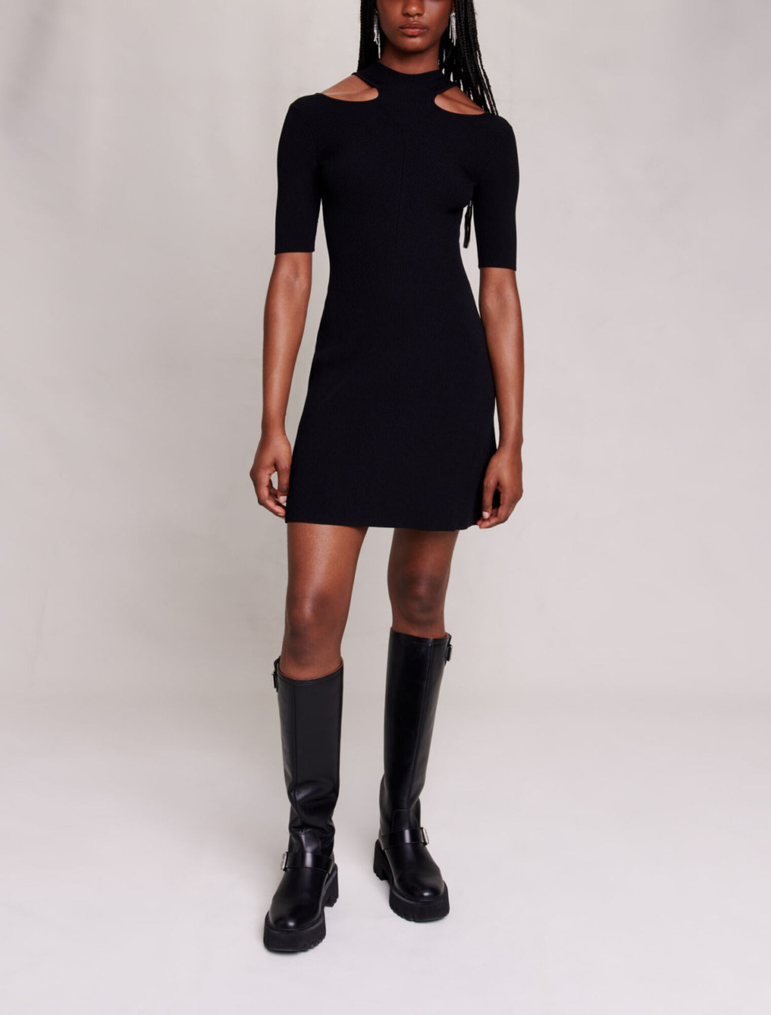 Vestido corto calado