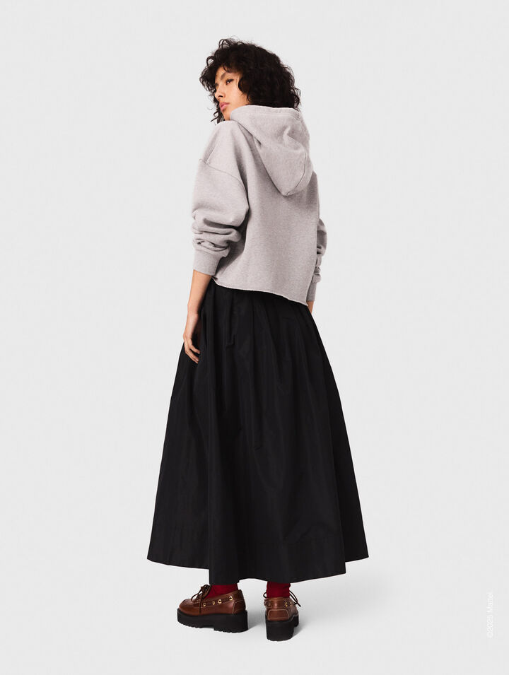 Sudadera corta con logotipo bordado