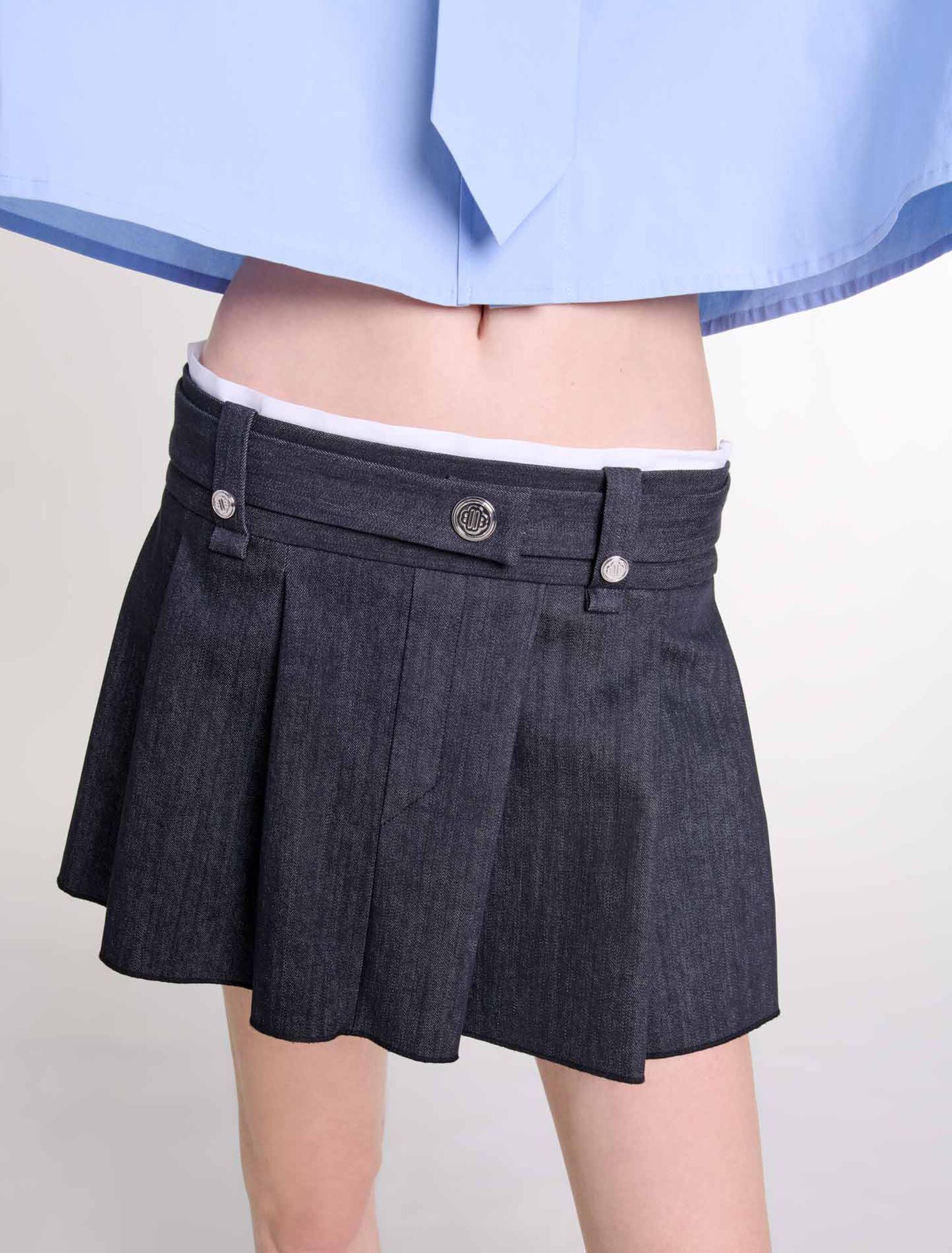 Minifalda negra efecto denim