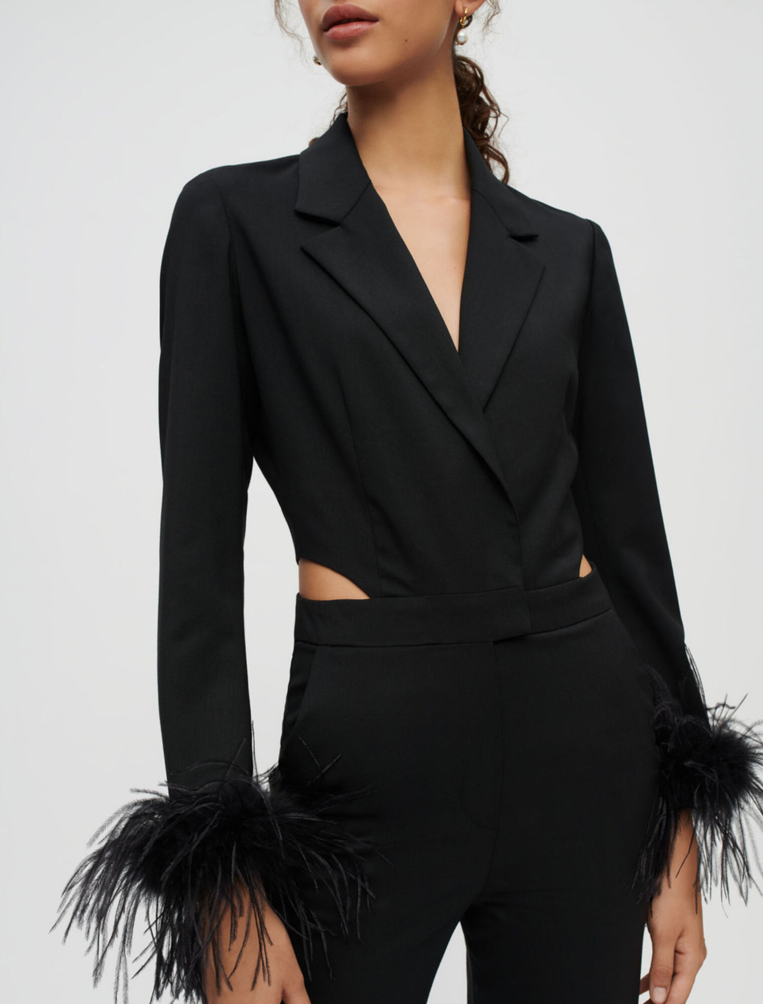 Mono pantalón de plumas negras