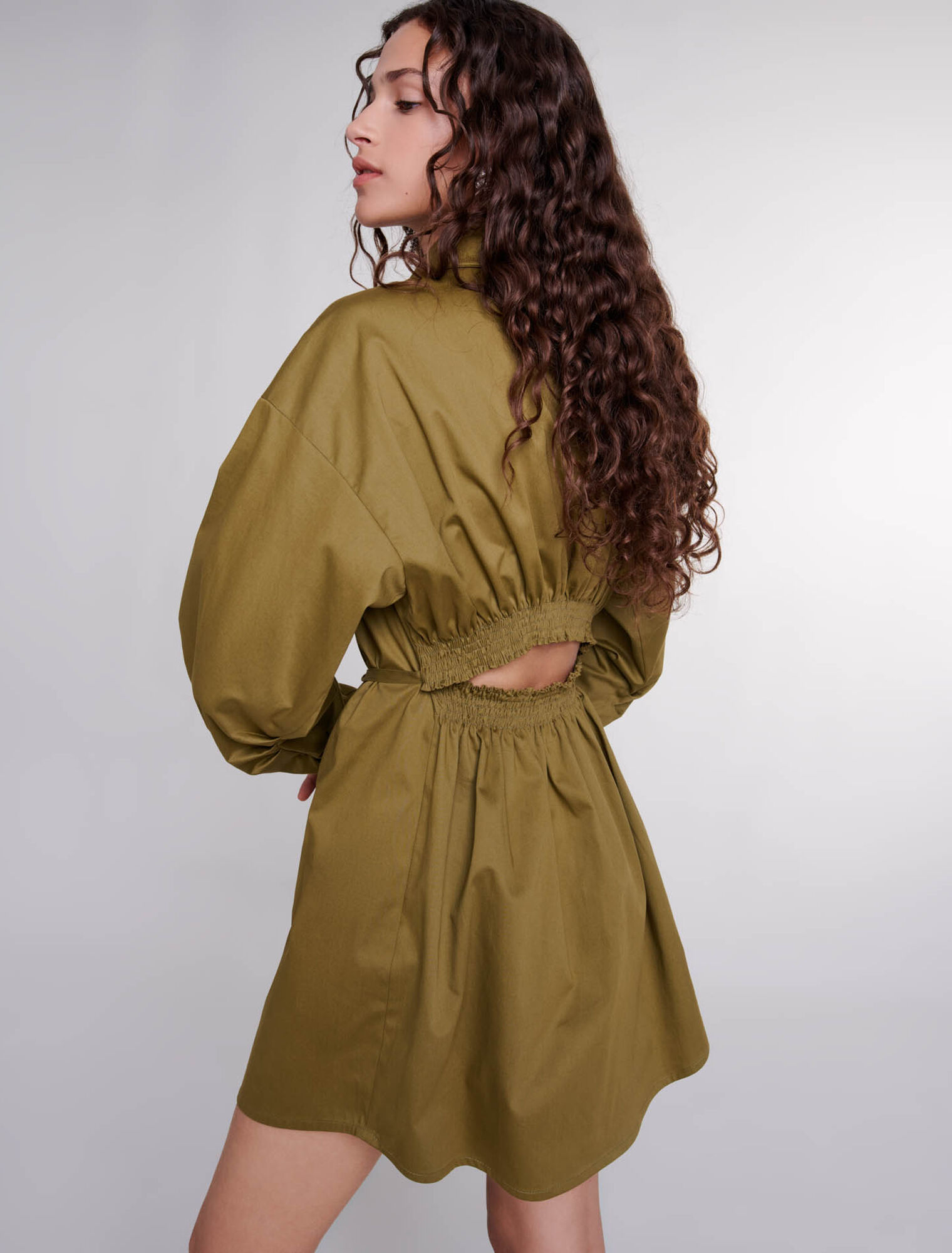 Vestido cruzado calado