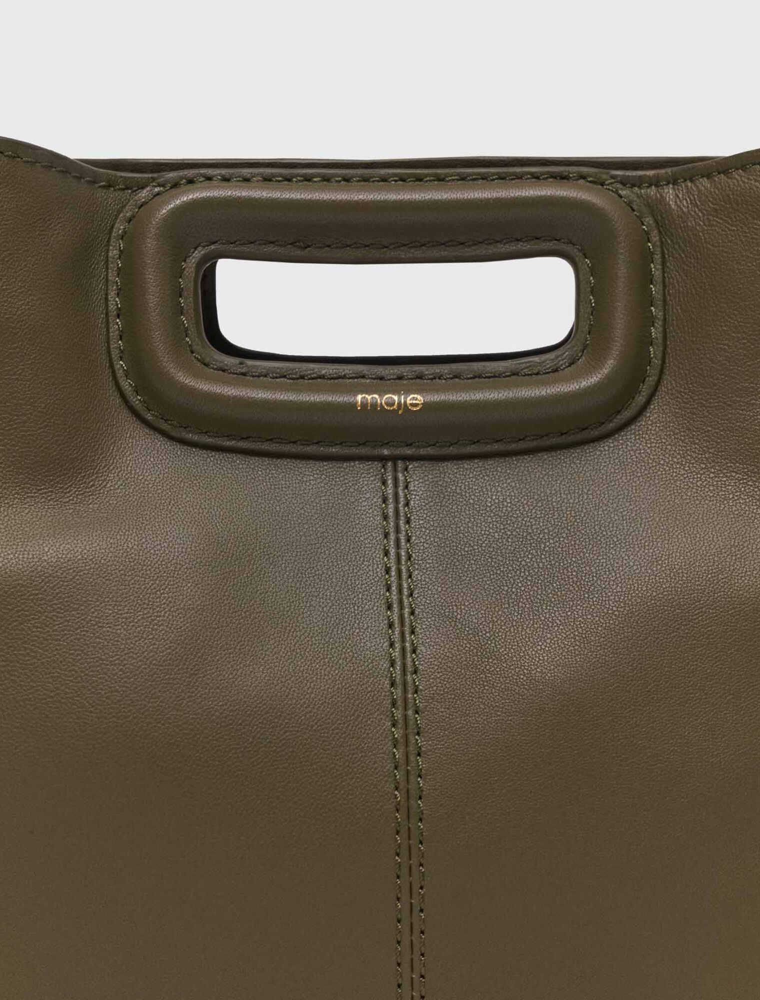 Bolso M de cuero liso