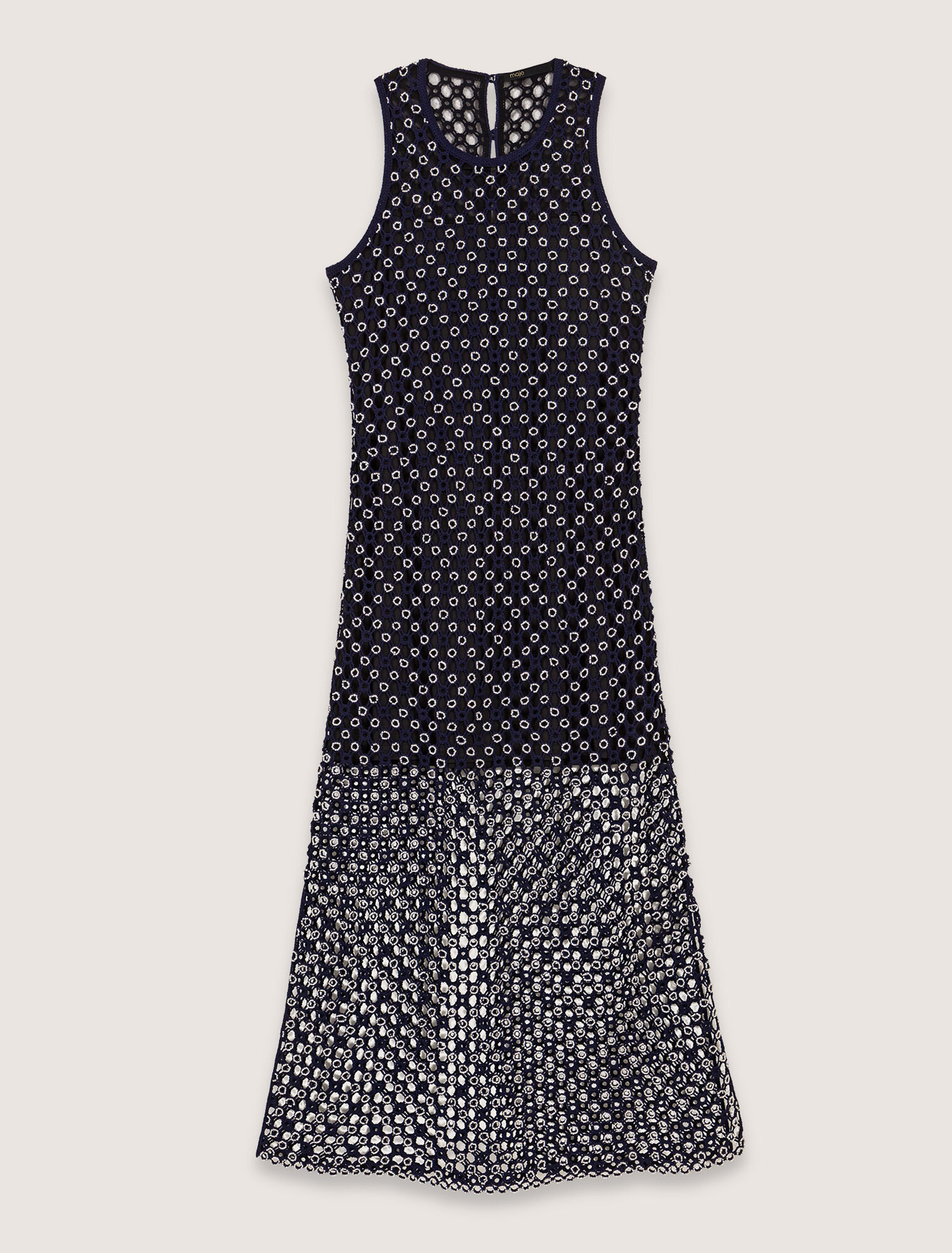 Vestido largo de ganchillo con perlas