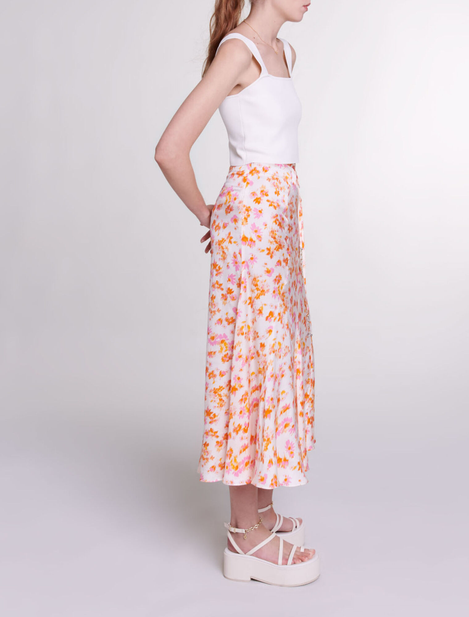 Falda satinada con estampado floral