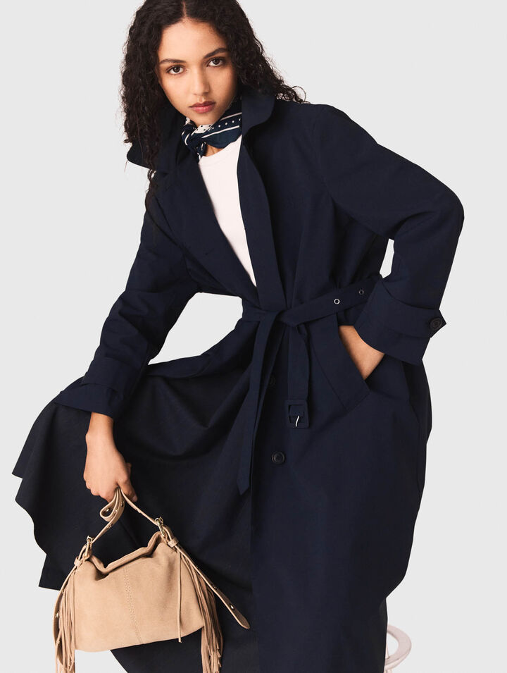 Gabardina capucha strass extra&iacute;ble