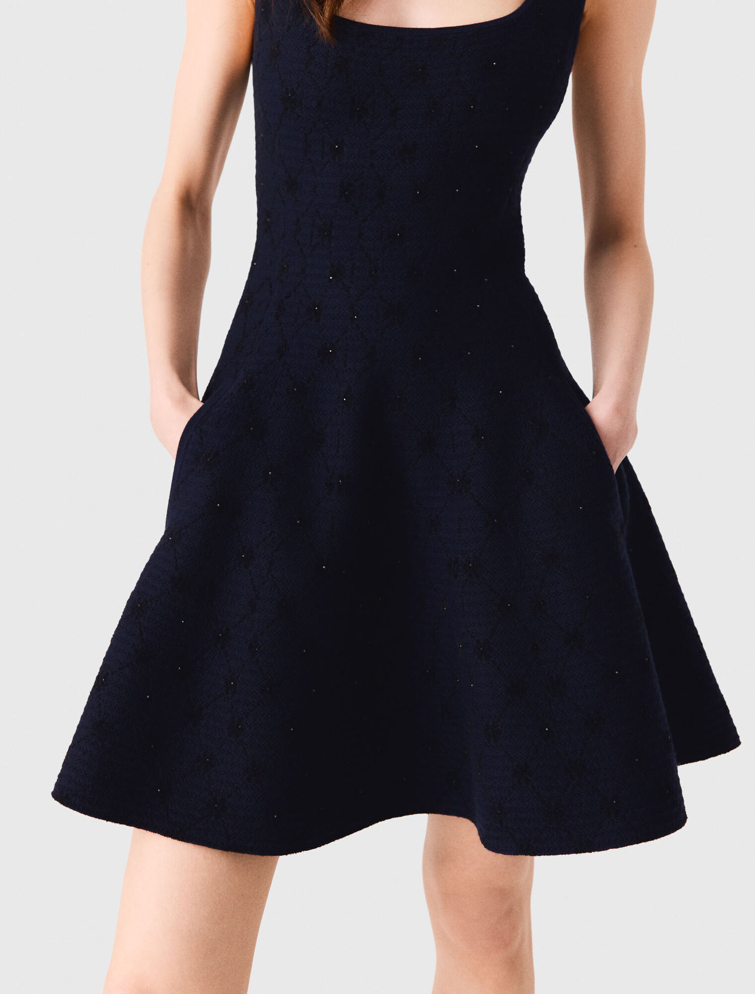 Vestido corto skater de jacquard