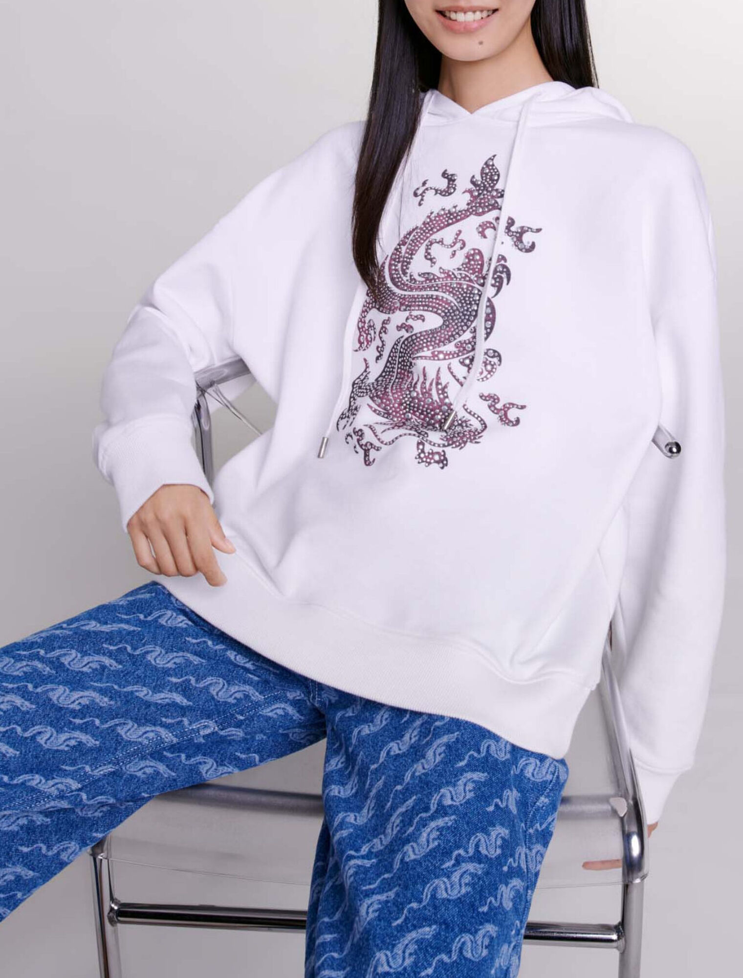 Sudadera oversize con strass