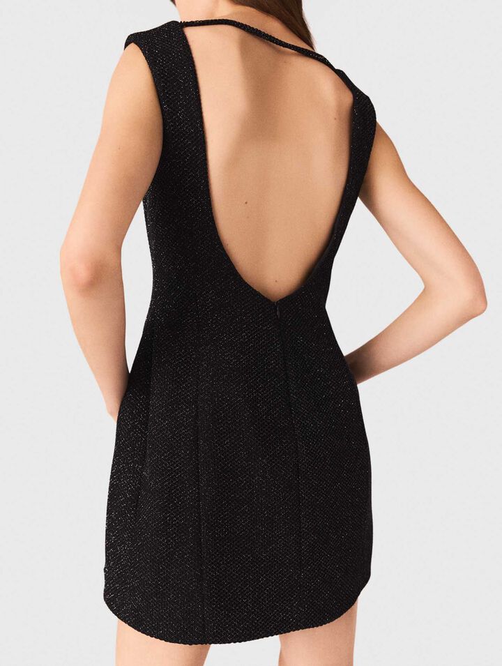 Vestido corto acampanado con strass