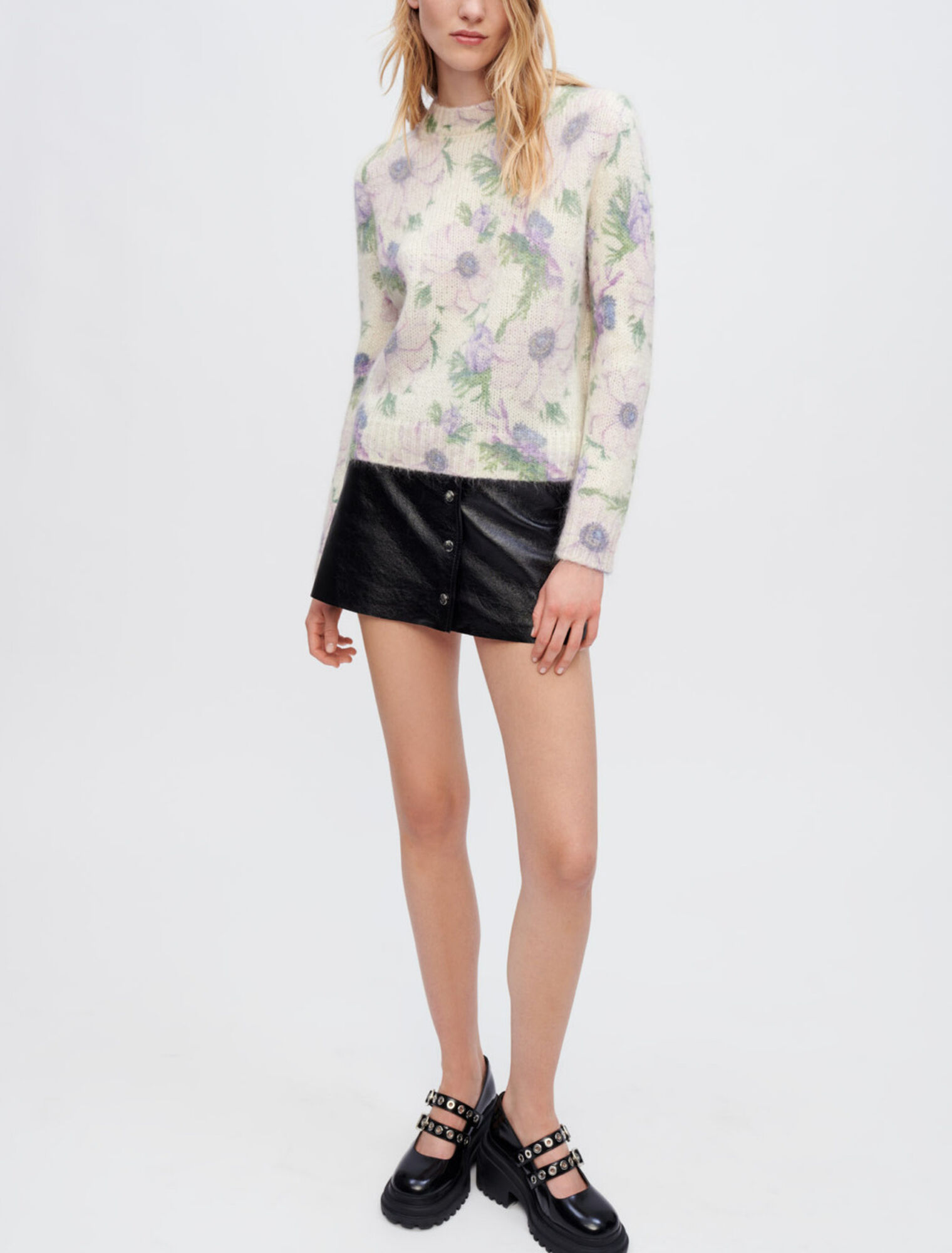 Jersey de jacquard esponjoso de flores
