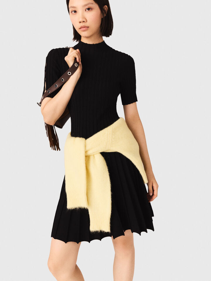 Vestido corto de punto