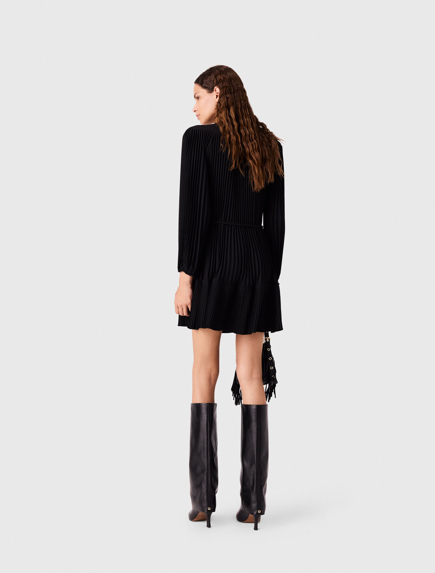 Vestido corto plisado