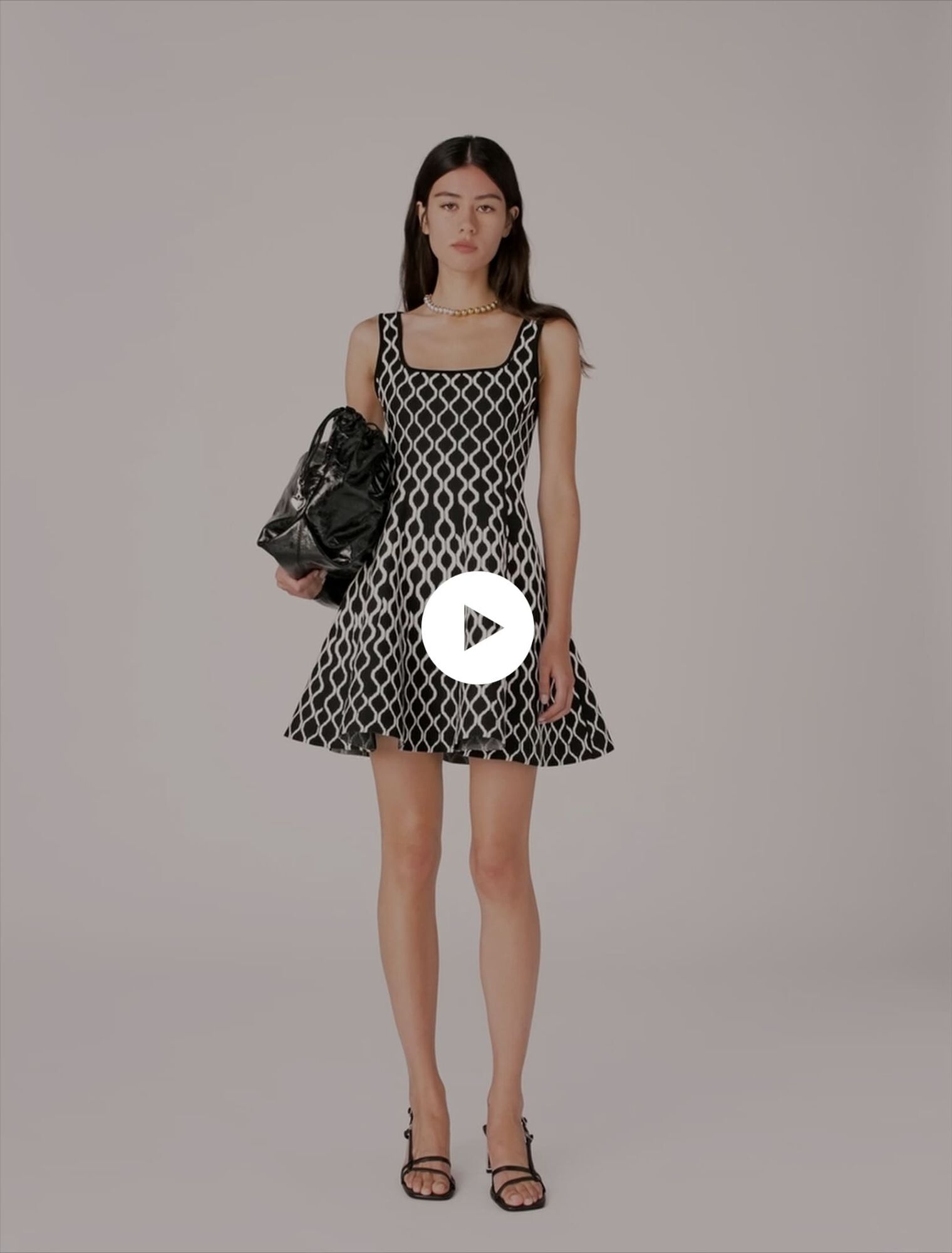 Vestido corto de punto jacquard