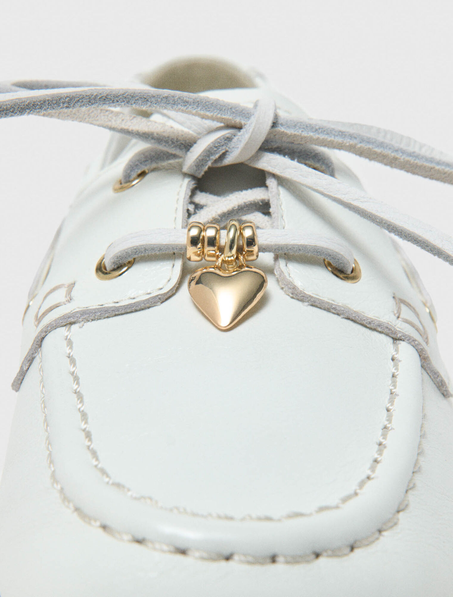 Mocas&iacute;n n&aacute;utico de piel