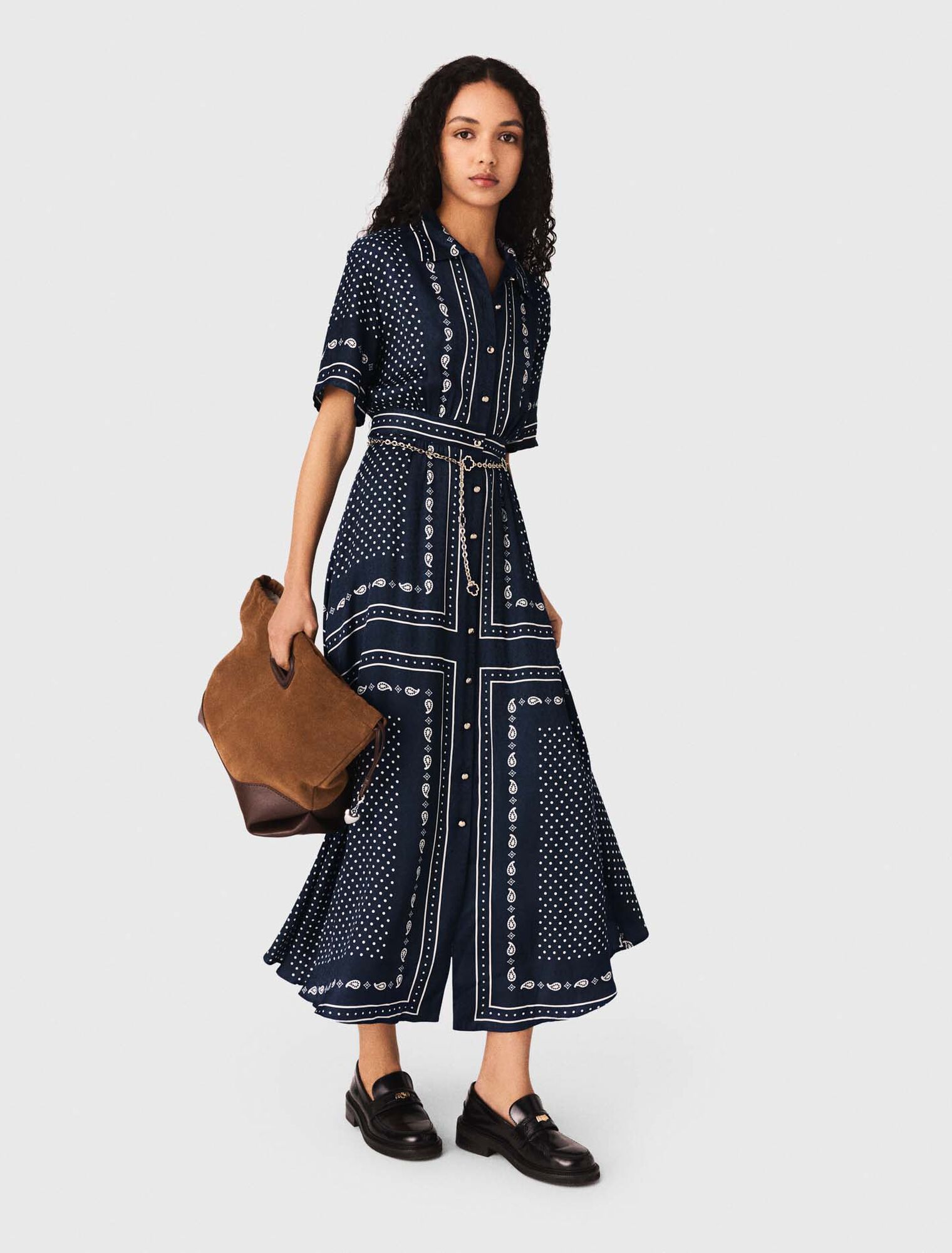 Vestido largo fluido con estampado