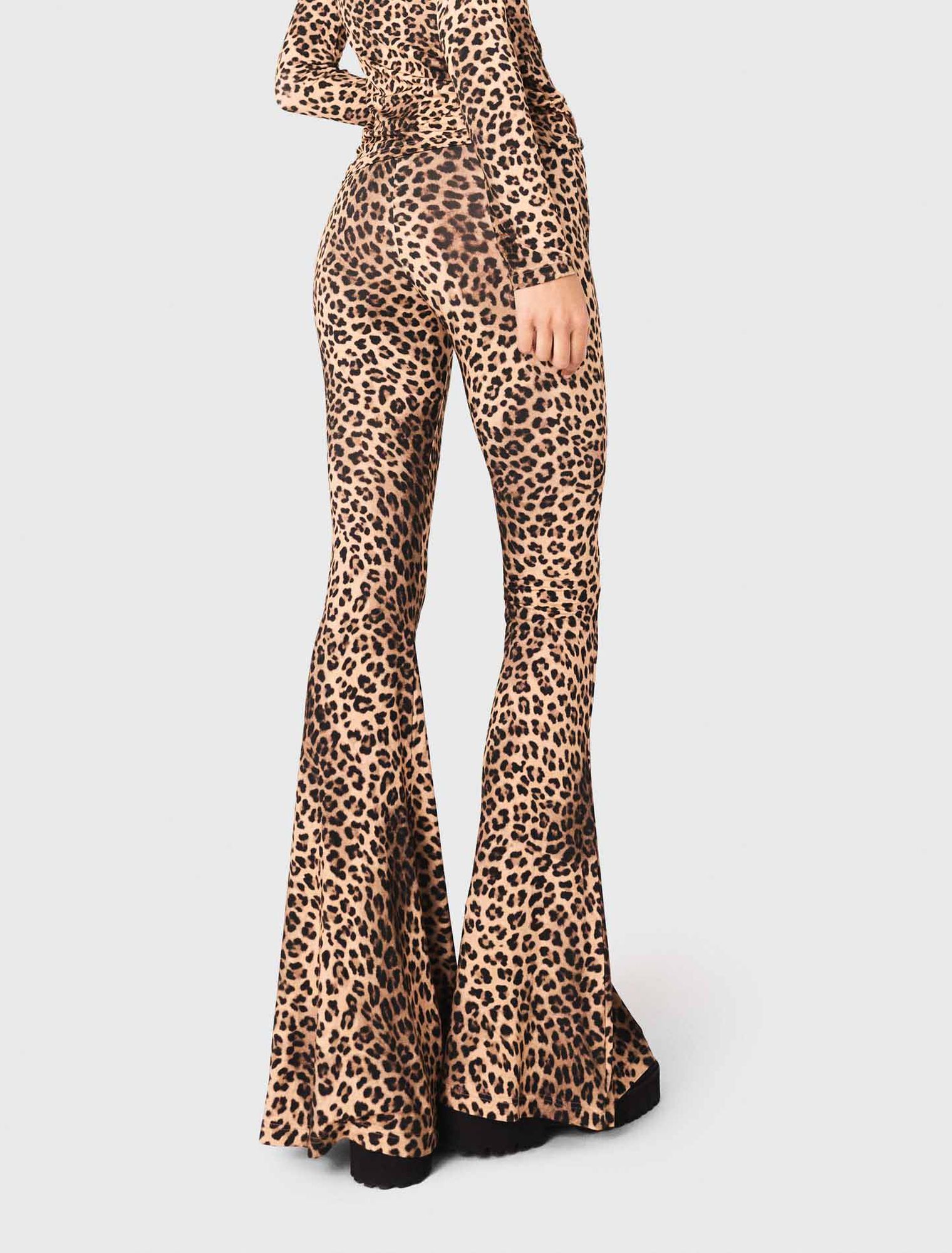Legging acampanado de leopardo