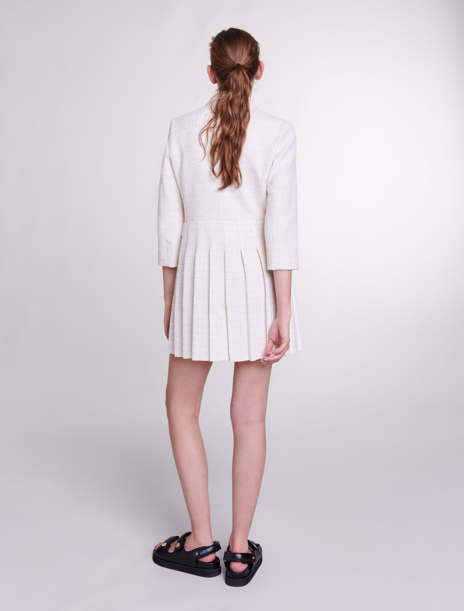 Vestido corto con botones
