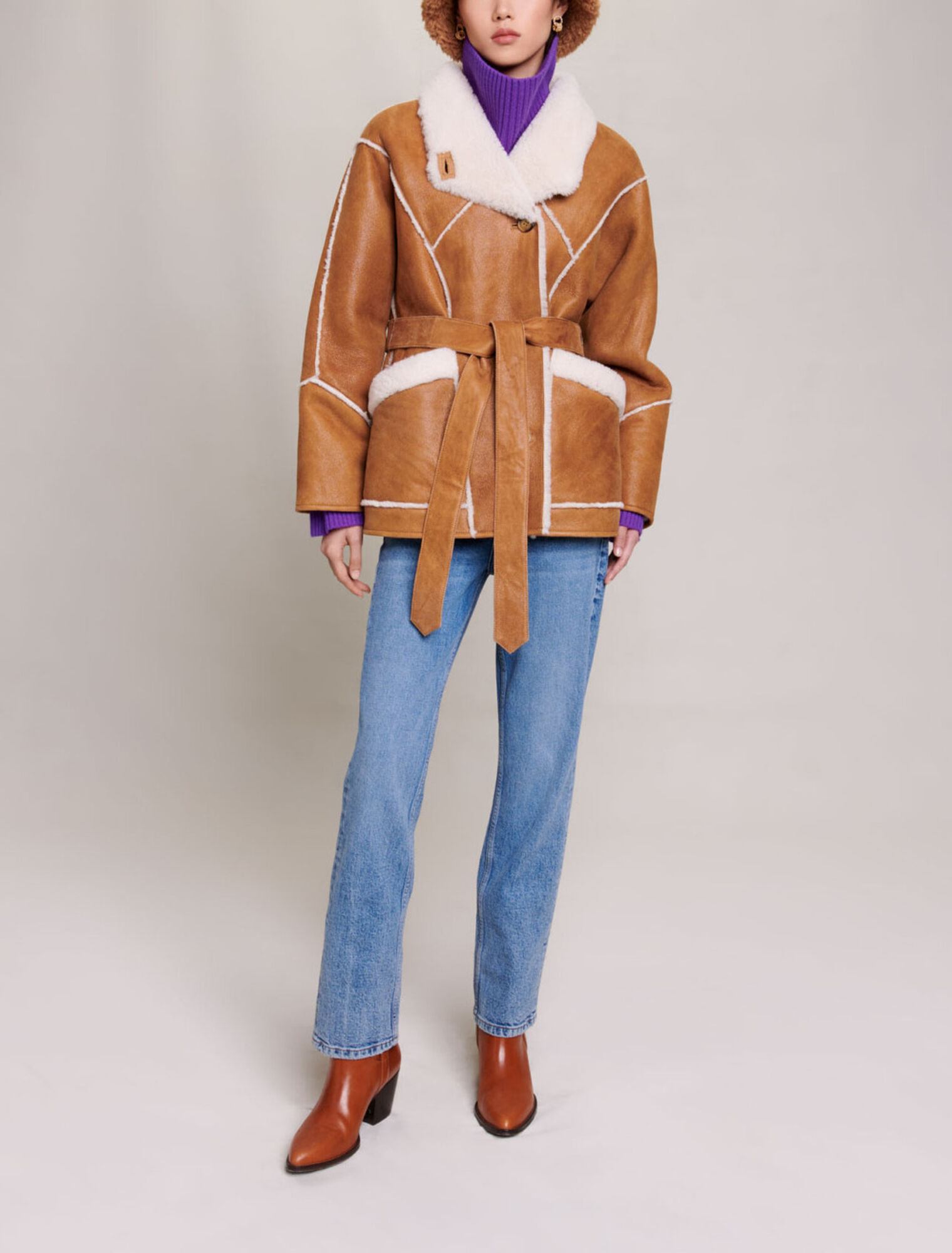 Abrigo corto de borreguillo