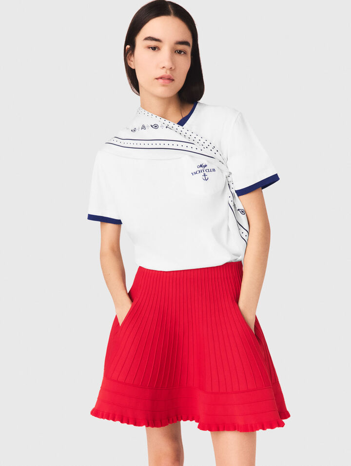 Falda corta de punto compacto