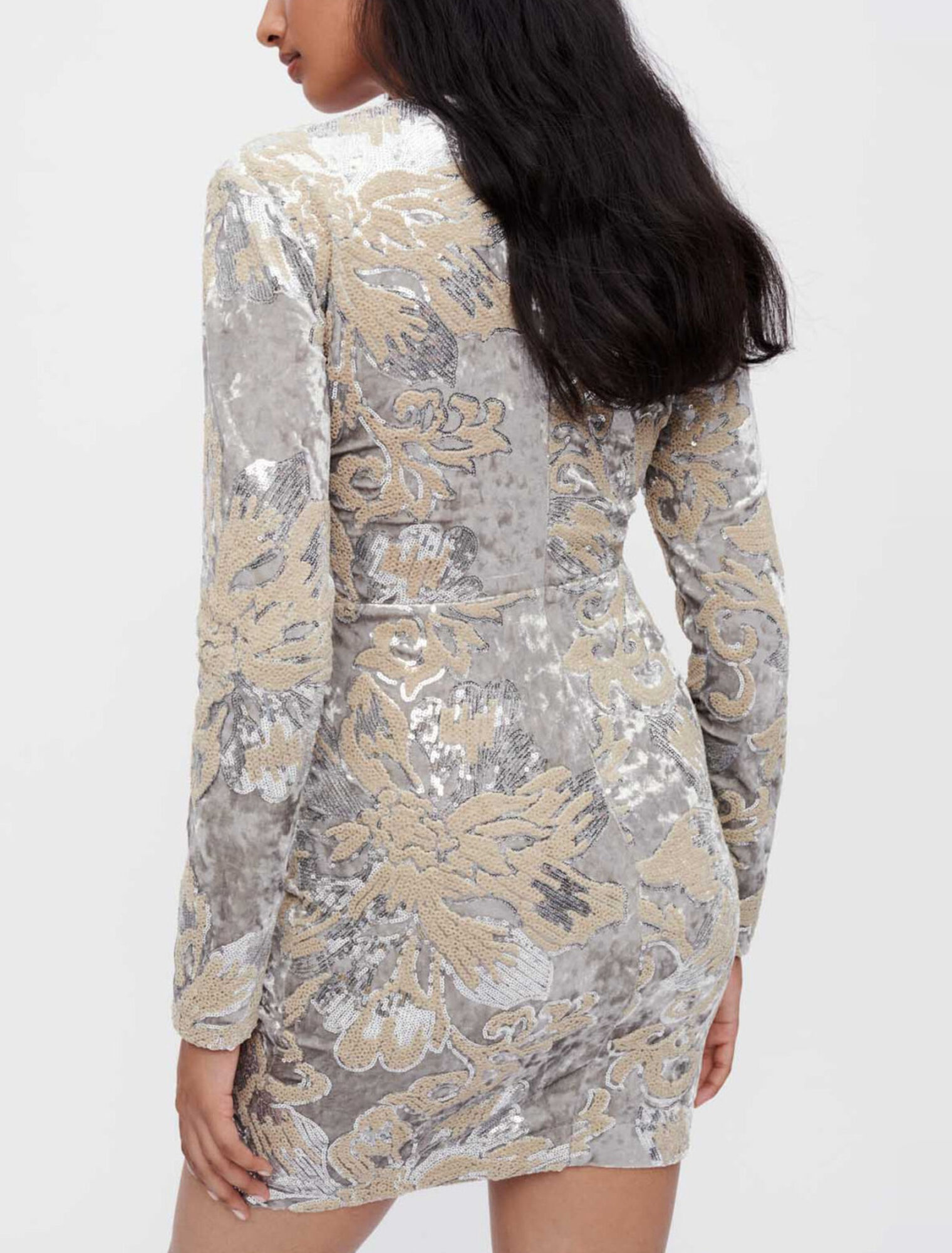 Vestido bordado con lentejuelas