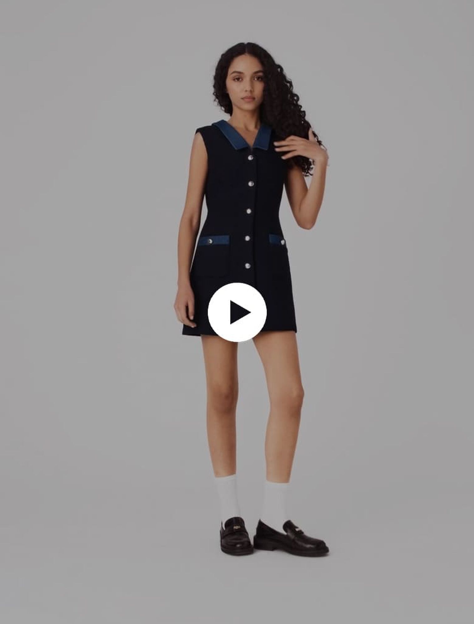 Vestido de tweed y detalles denim