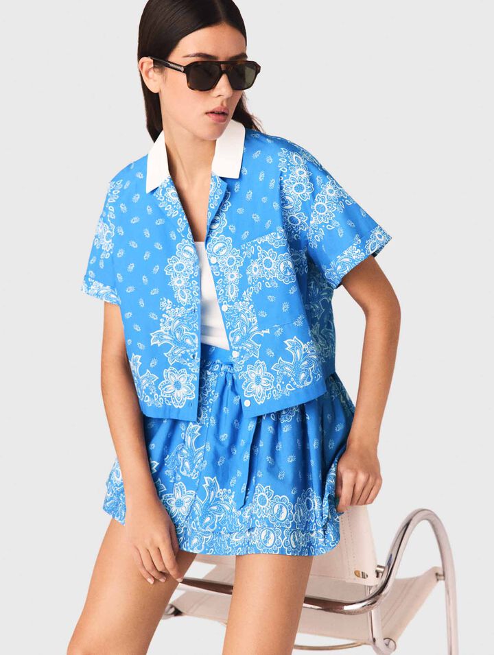 Camisa estampada cuello contraste