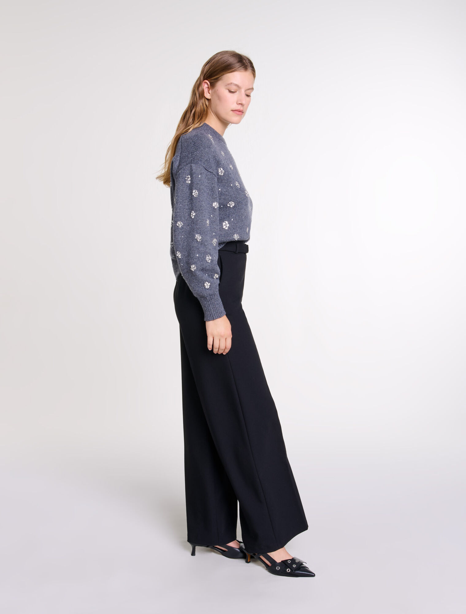 Pantalón ancho con cinturón