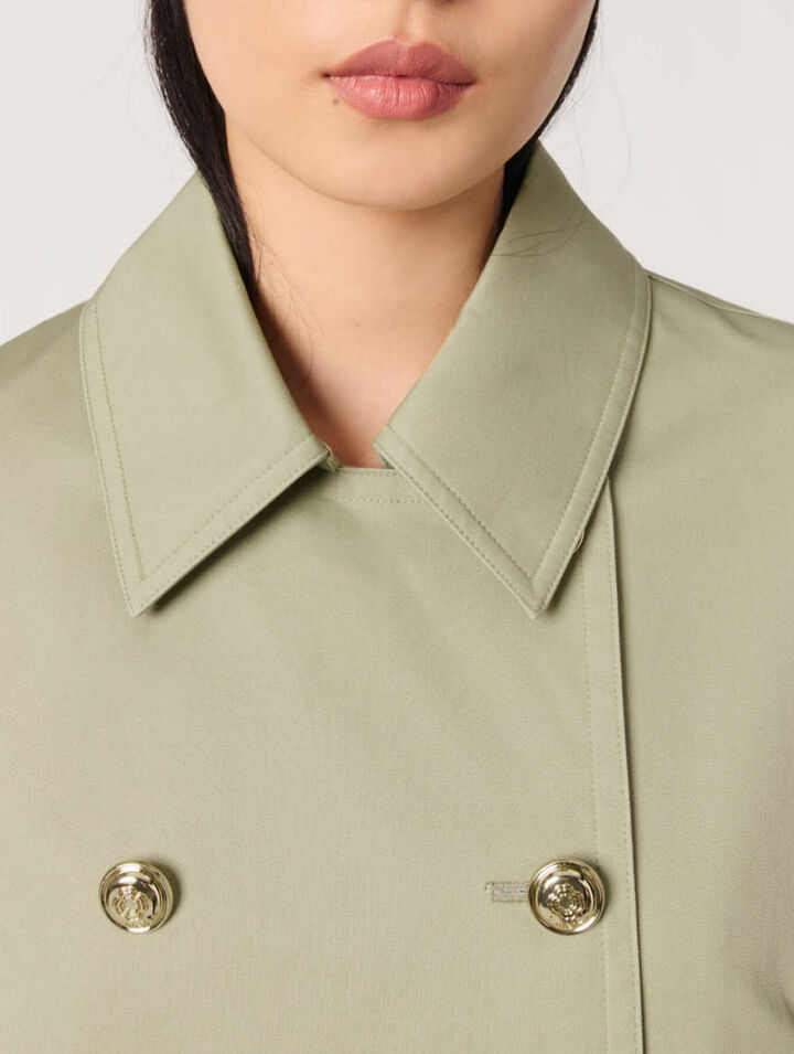 Gabardina corta efecto capa
