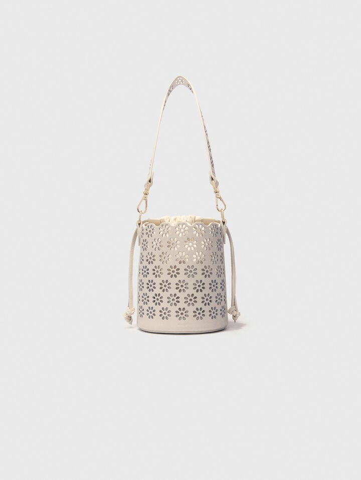 Bolso cubo de piel perforada