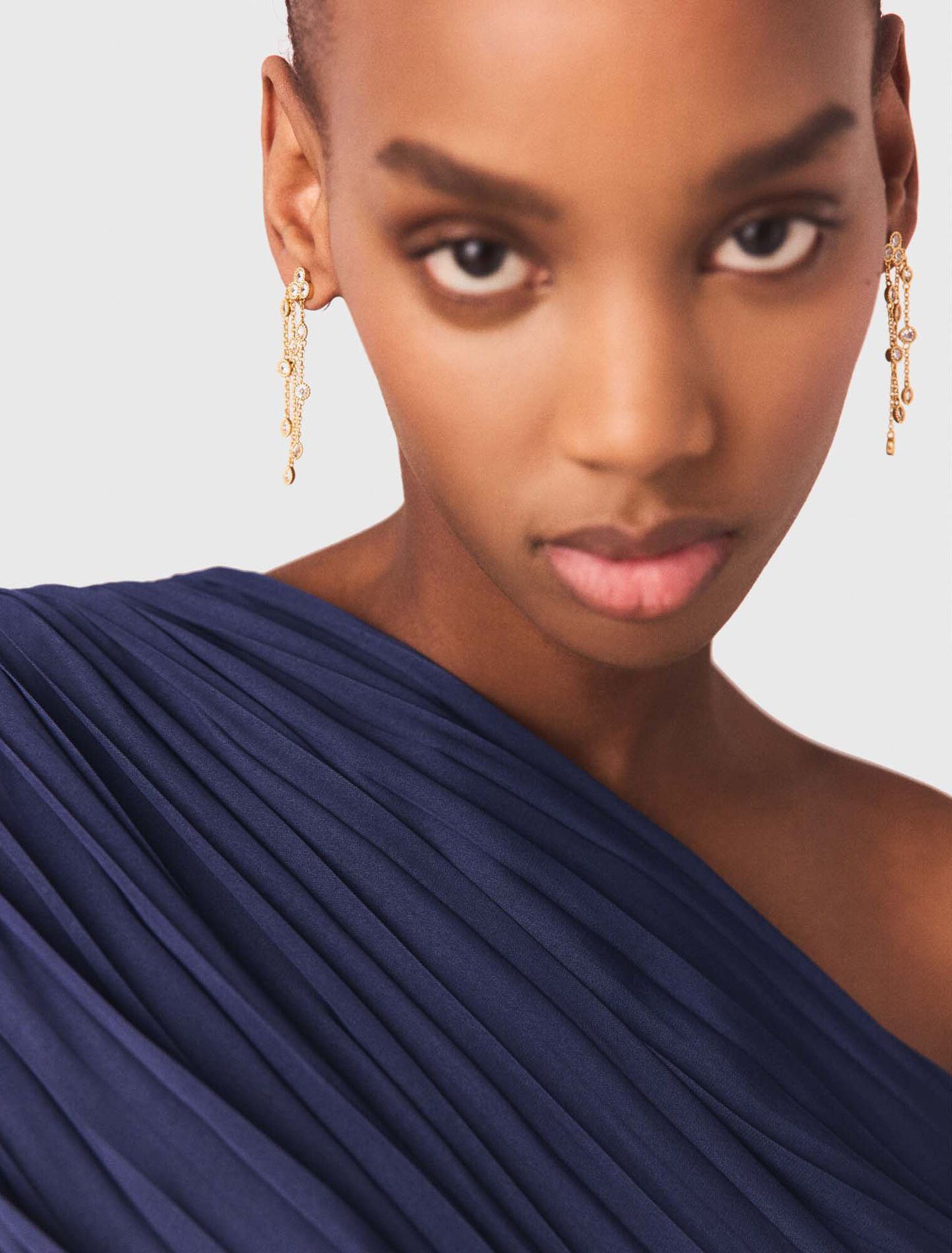 Pendientes de lat&oacute;n reciclado dorado