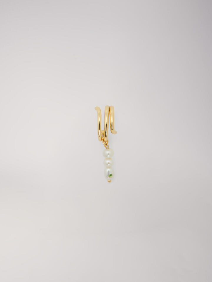 Pendientes adornados con abalorios