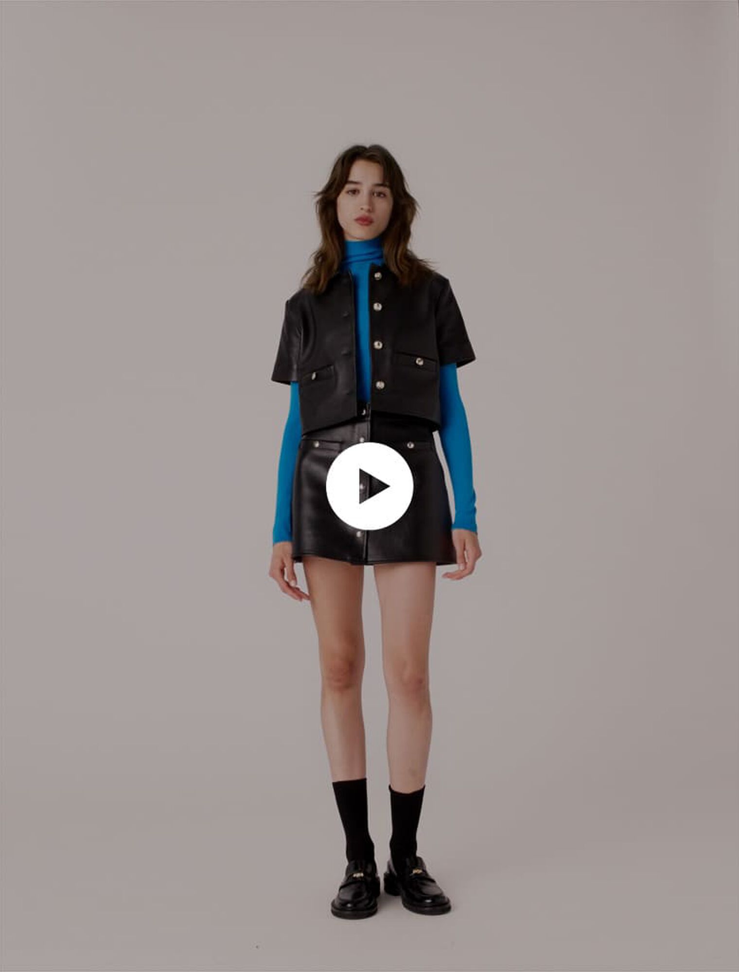 Chaqueta corta de piel