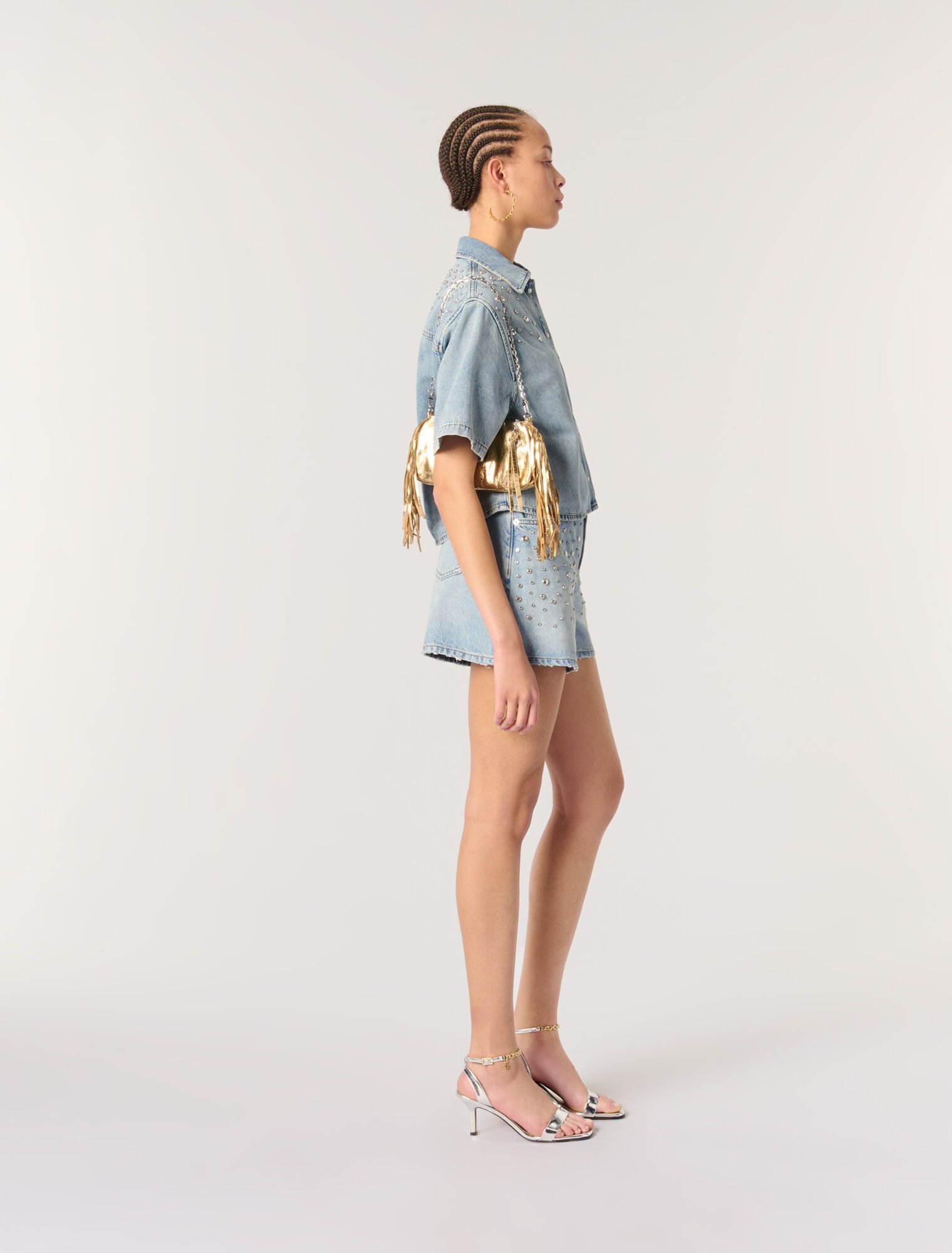 Camisa vaquera con tachuelas