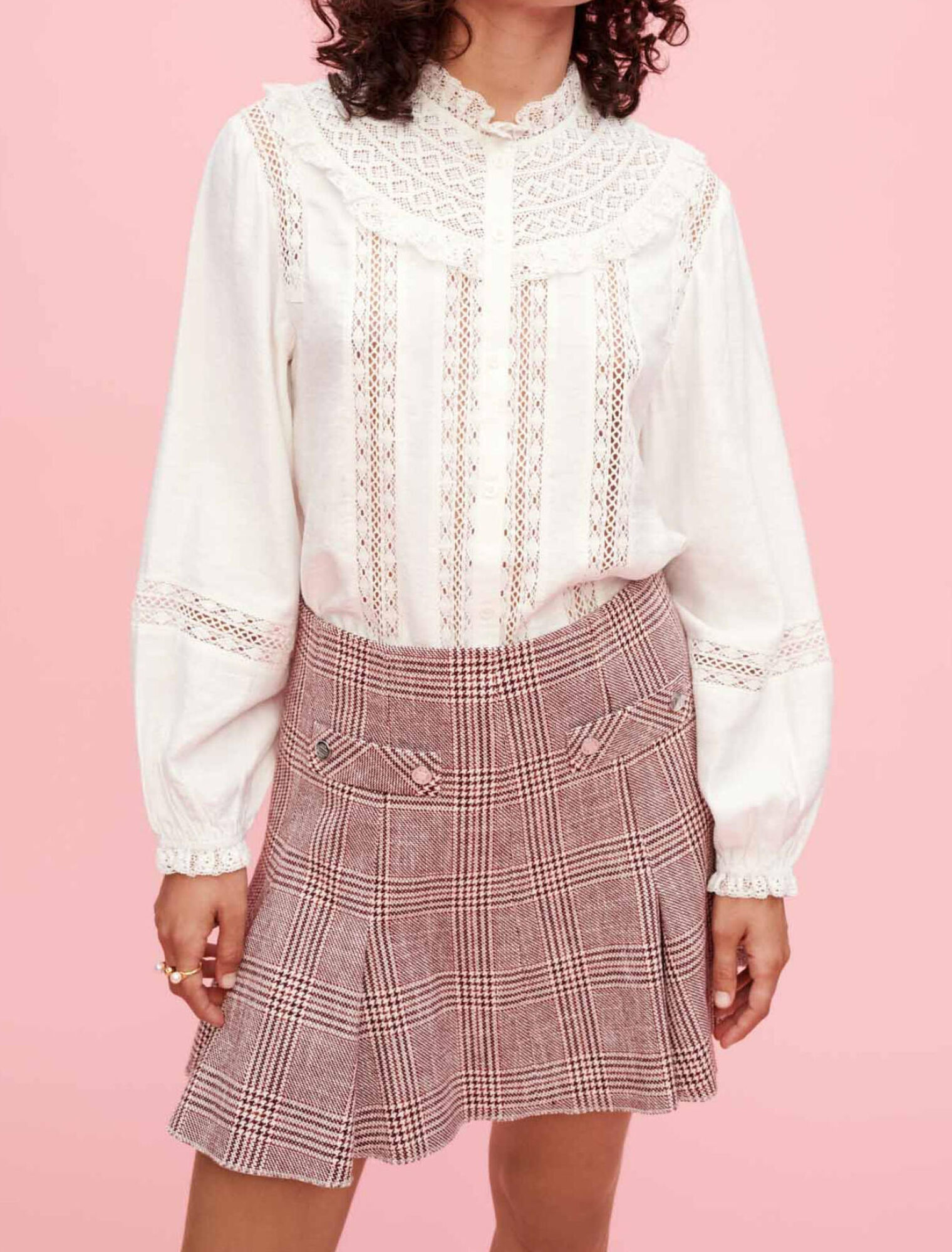 Camisa con bordados ingleses