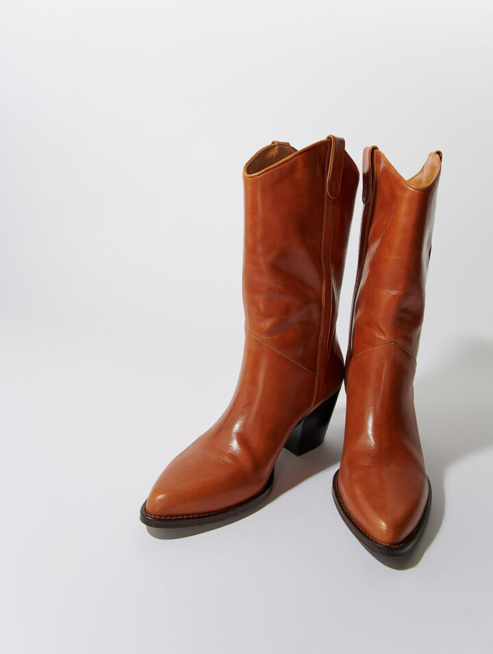 Botas de piel con tacón