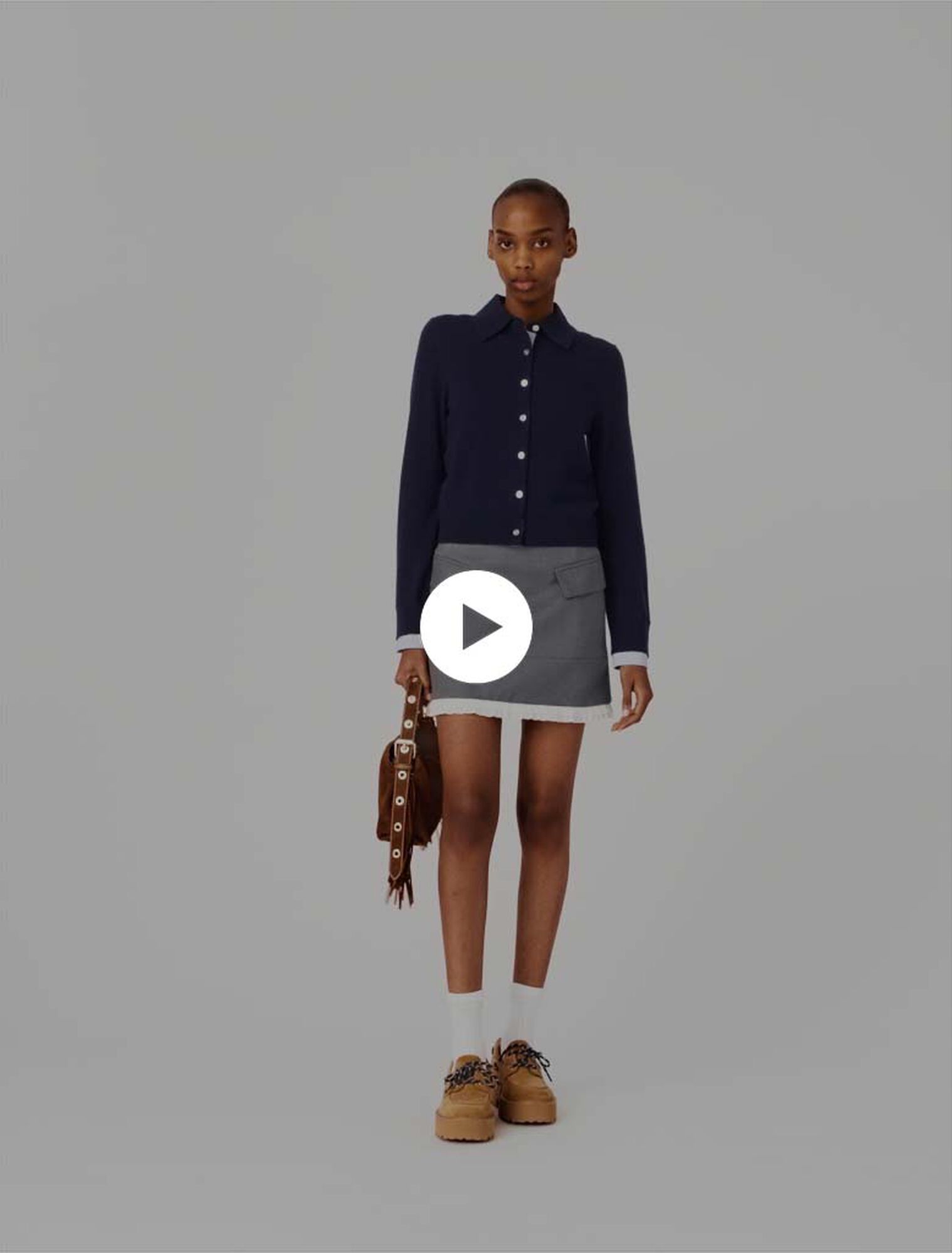 Falda trapecio y banda de popelina