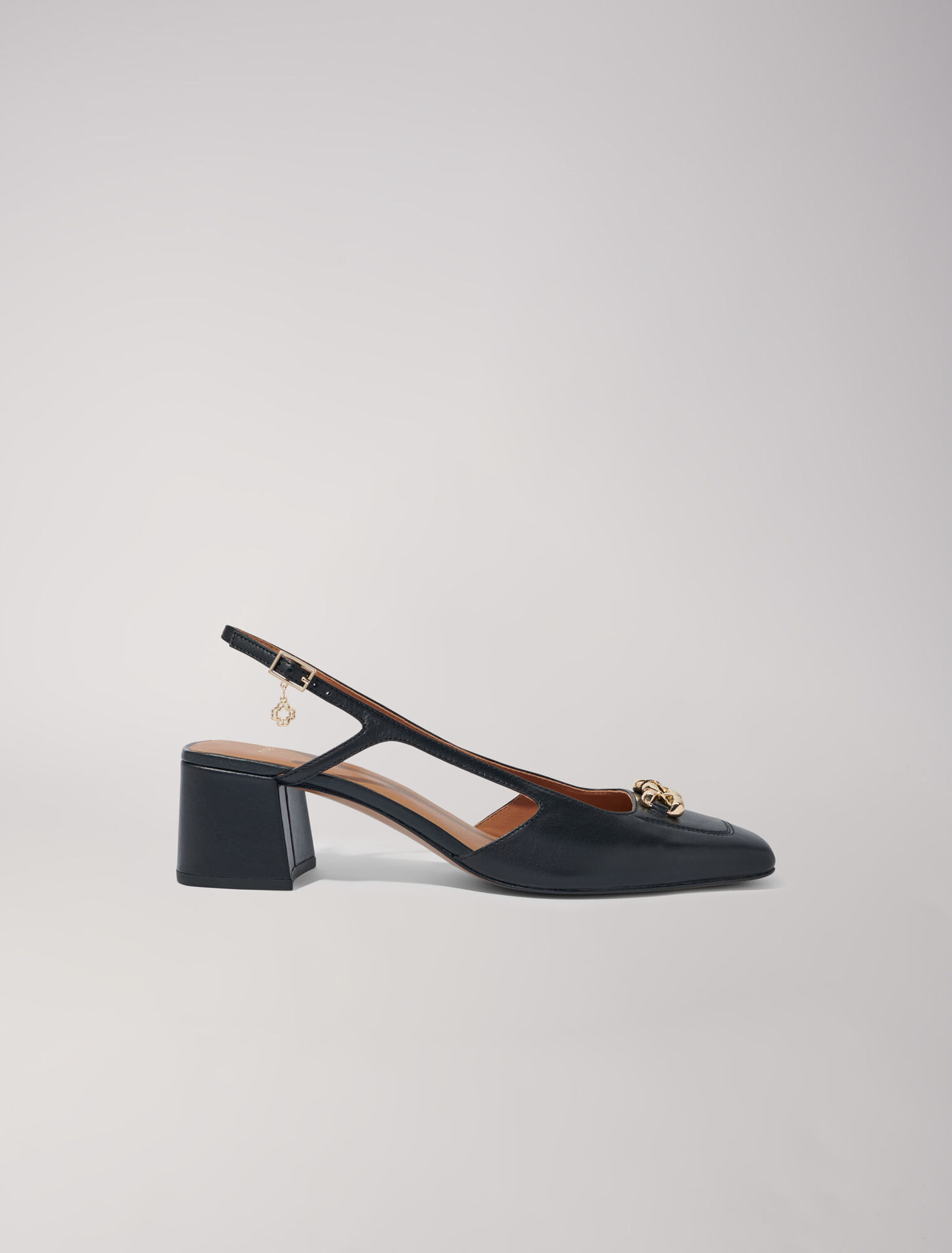 Zapatos de tacón cuadrados de piel