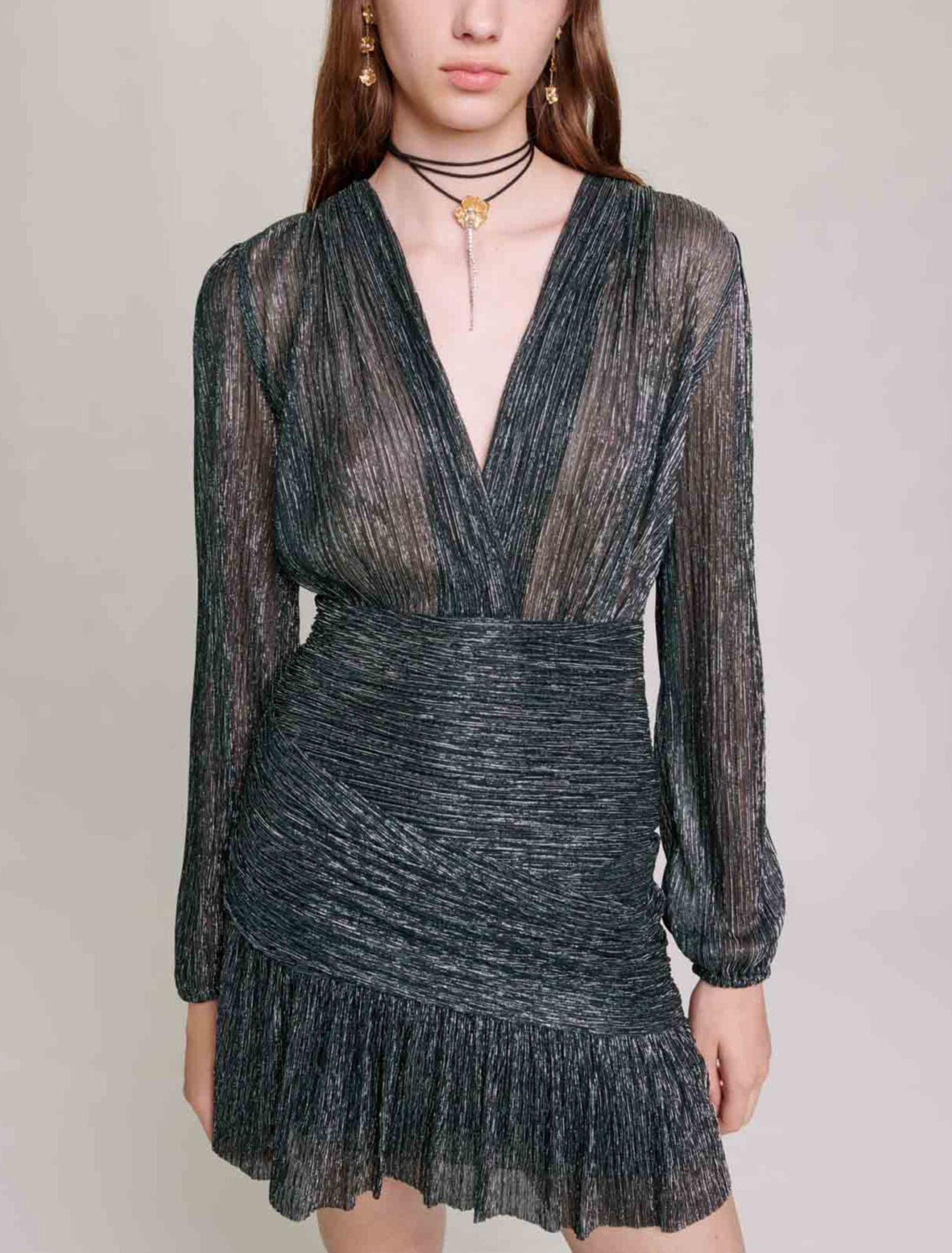 Vestido corto de fibras metalizadas