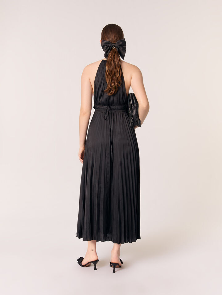 Vestido largo satinado y plisado
