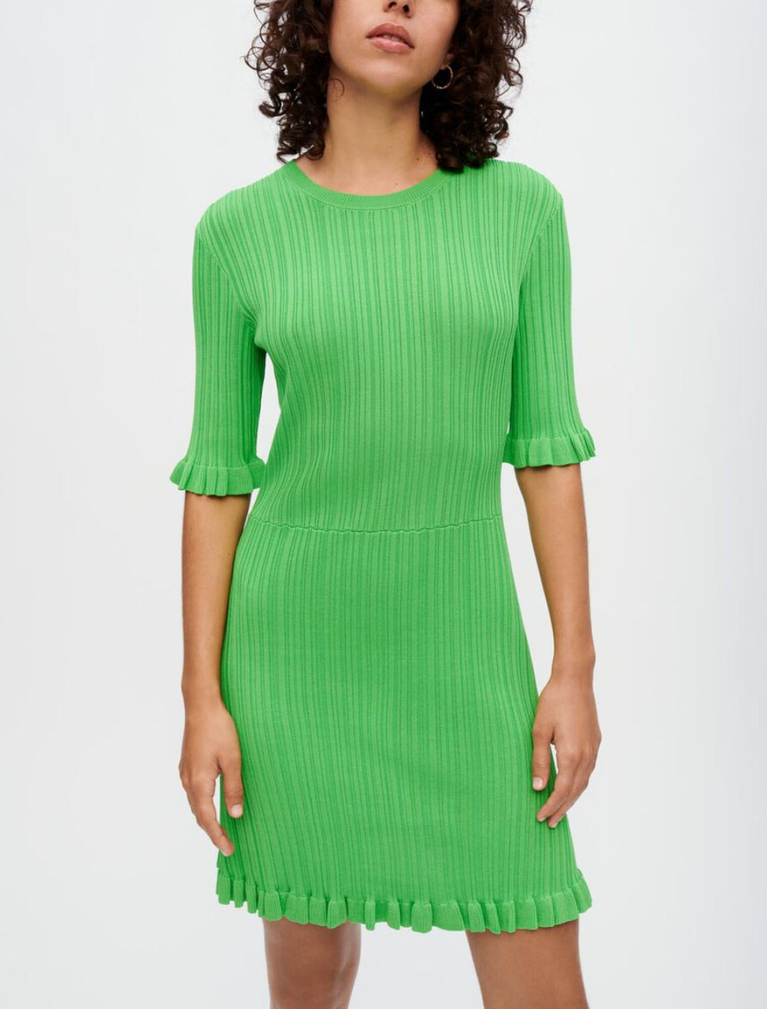 Vestido de punto con volantes