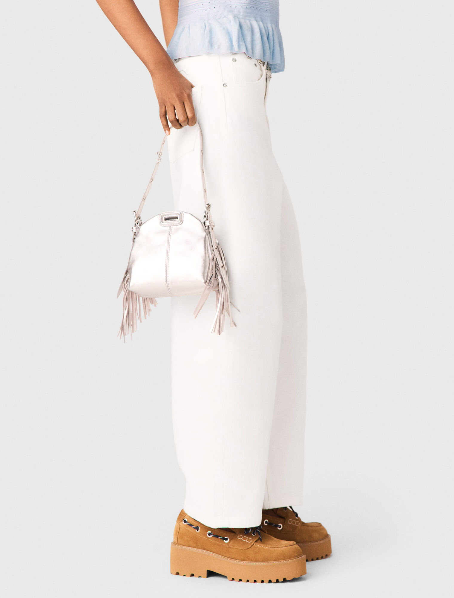 Top de punto con volantes