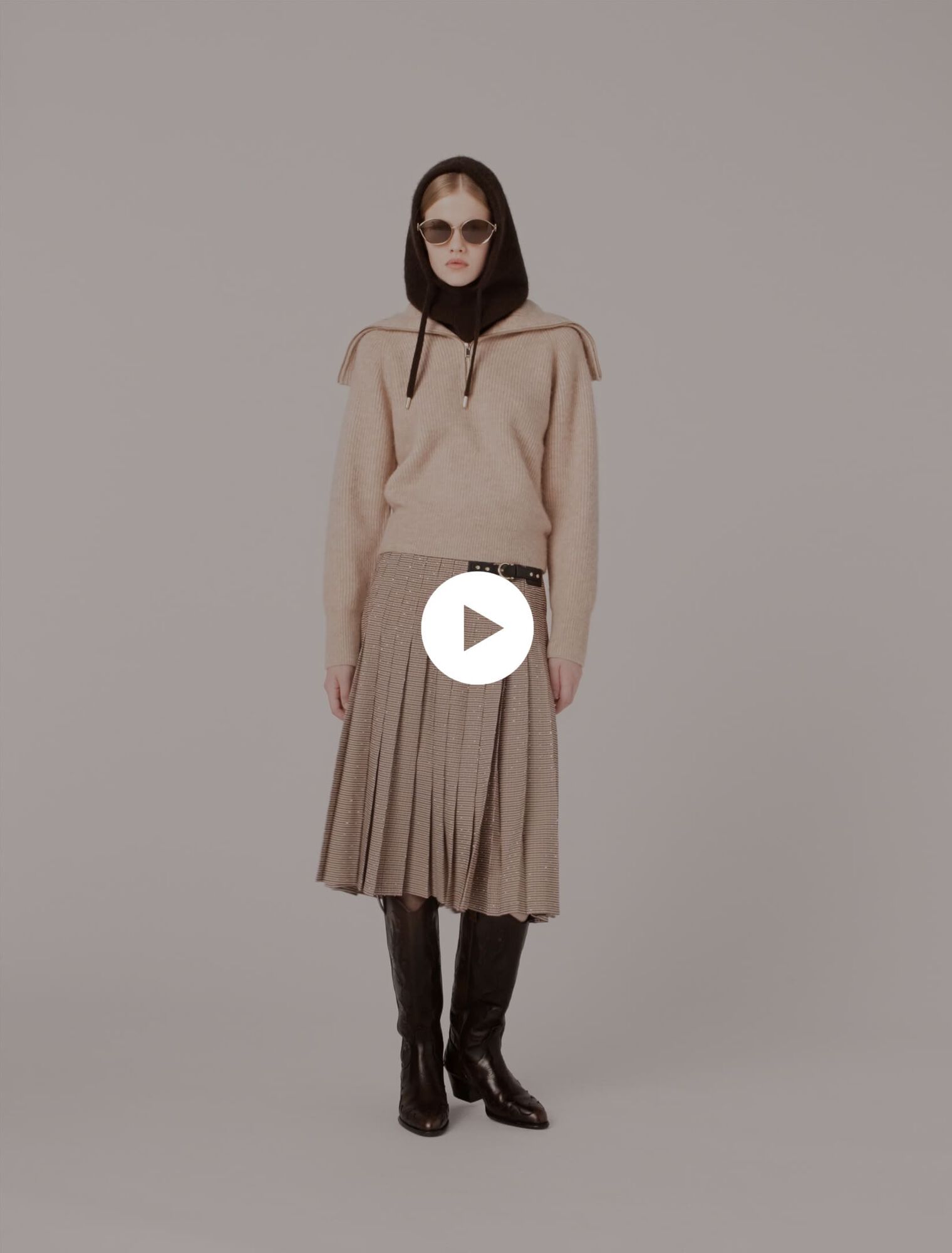 Pull strassé avec col demi-zip 