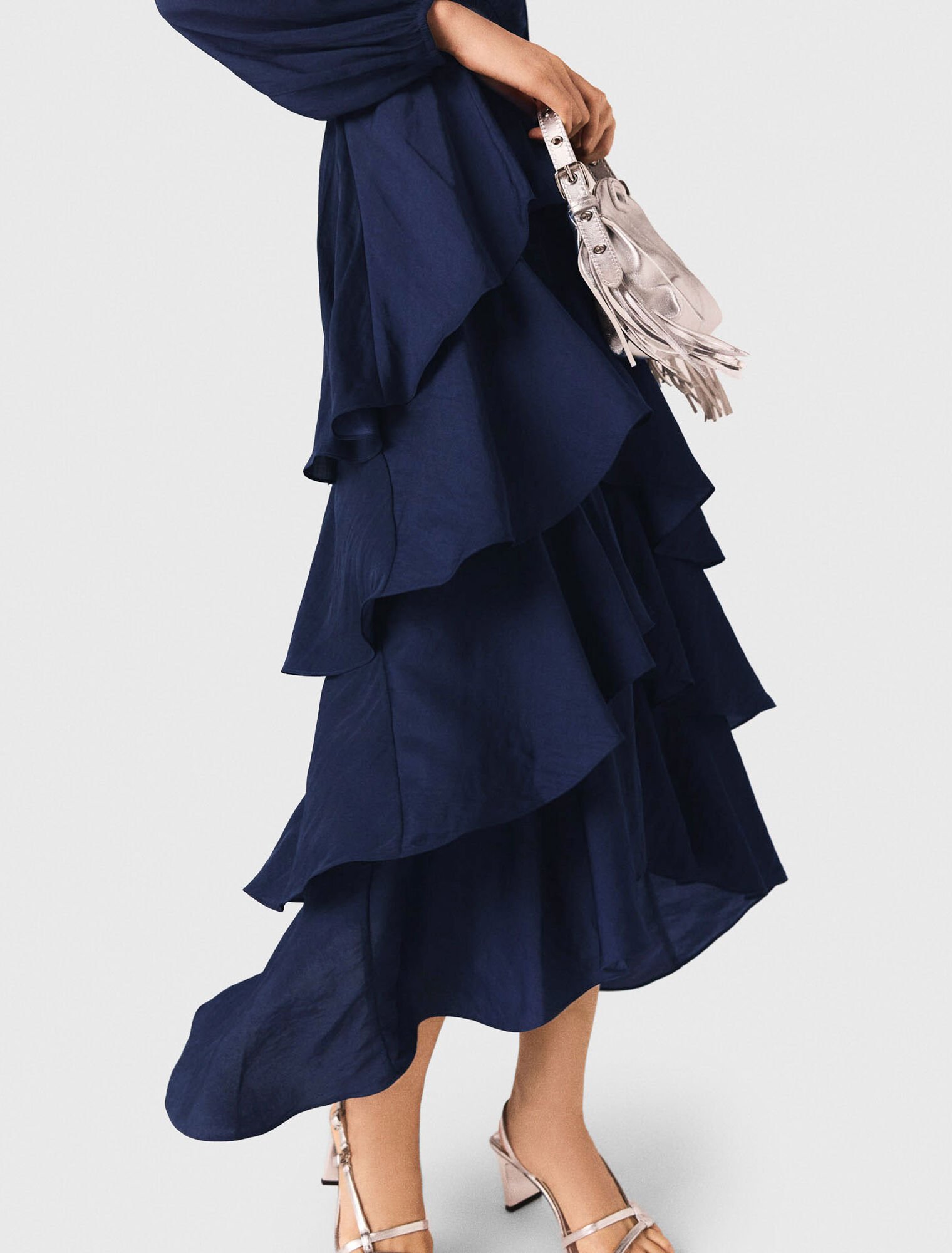 Vestido largo con volantes