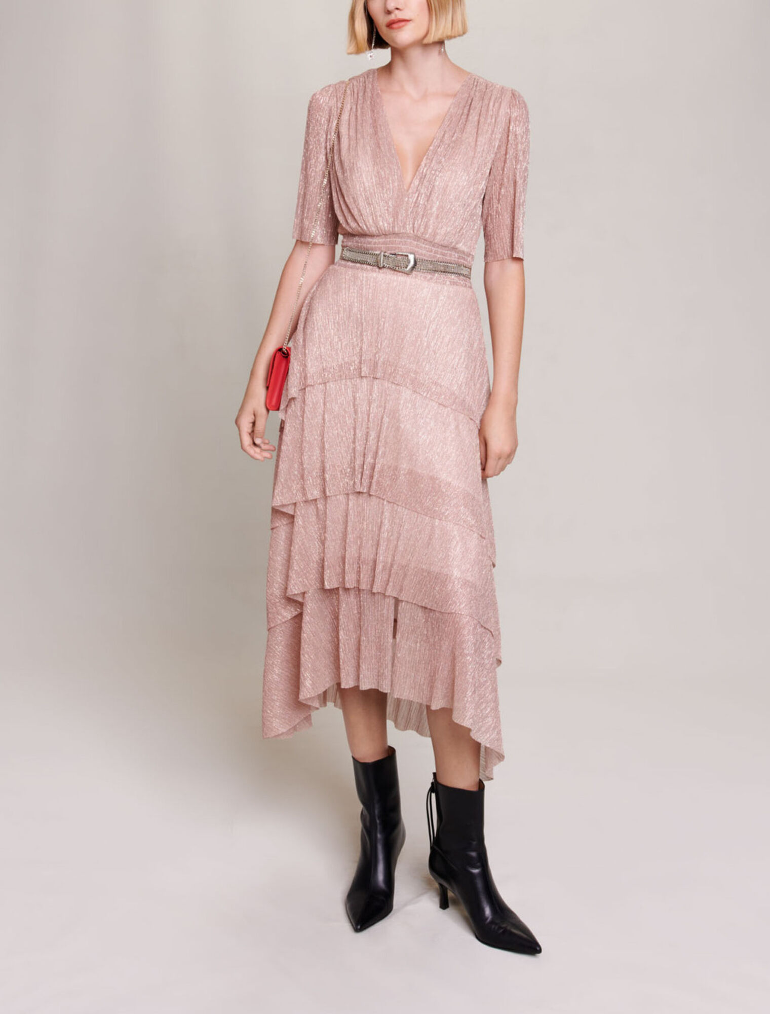 Vestido largo de lamé con volantes