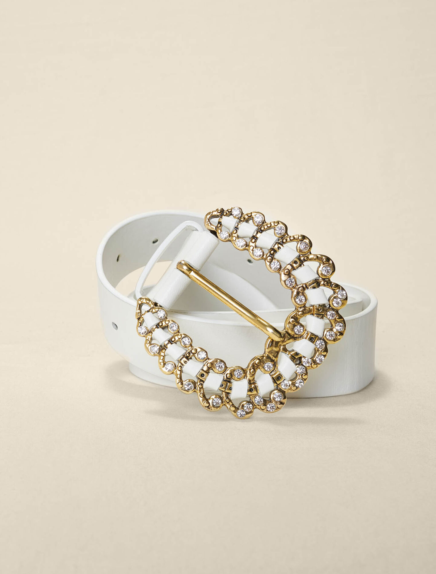 Cinturón con hebilla de strass