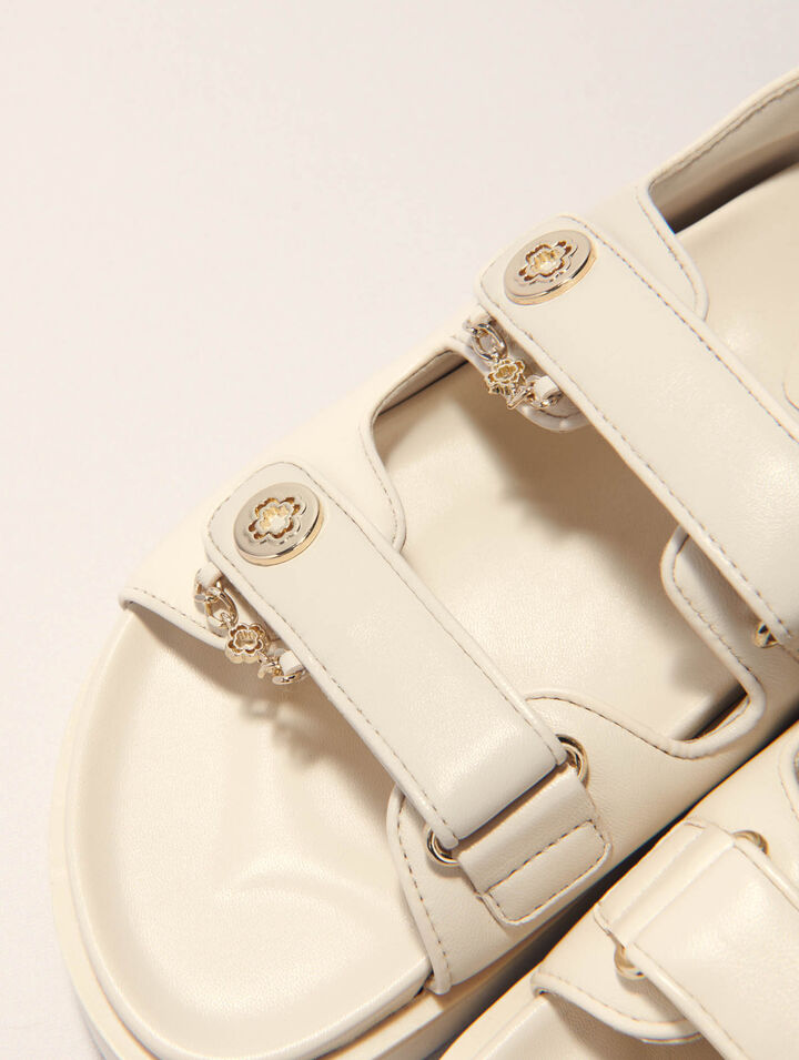Sandalias de piel planas