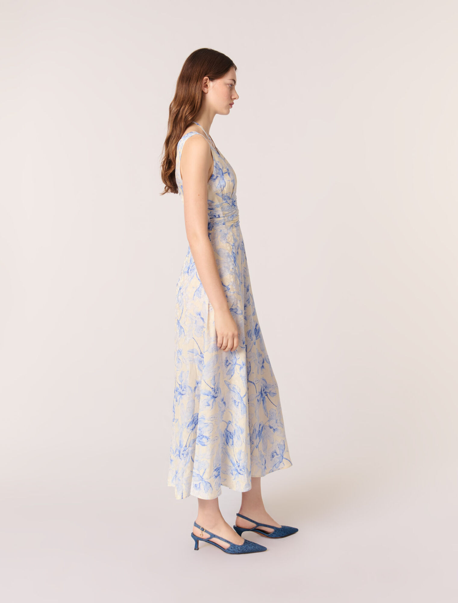 Vestido largo estampado con tiras